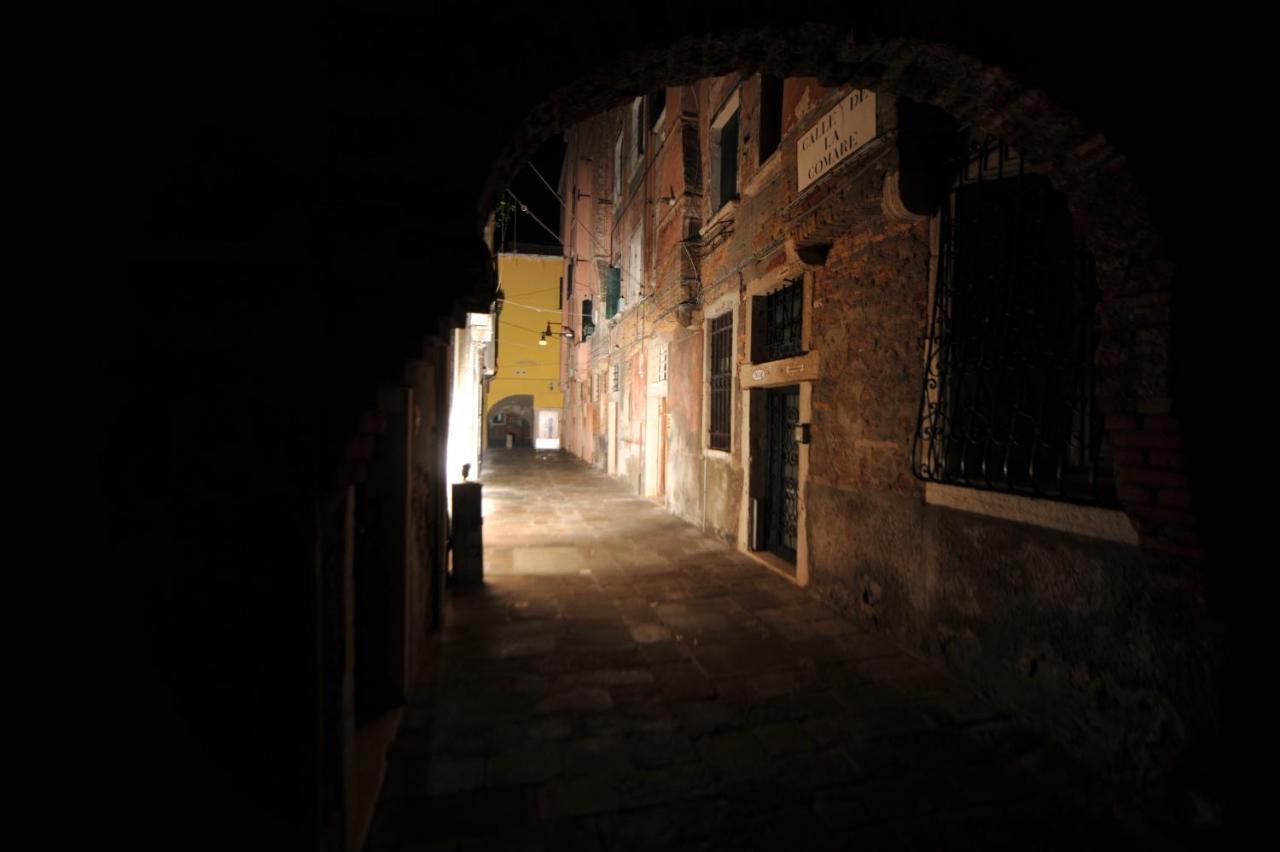 Calle De La Comare Венеция Экстерьер фото